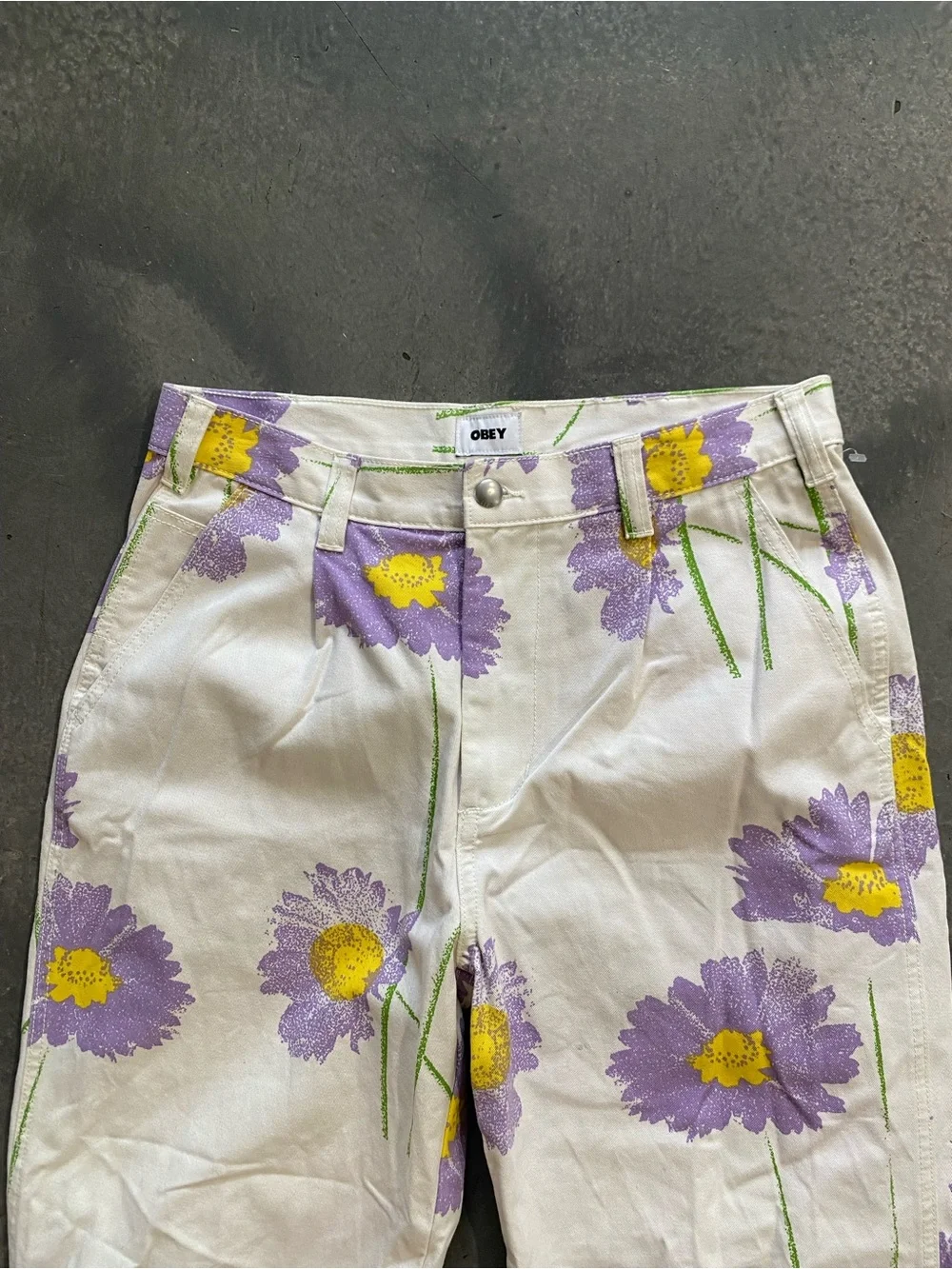 OBEY Printed Flowers Pleated Chino Pant Sz 32x30 Unisex  (Ago A-2)